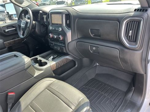 Certified 2022 GMC Sierra 2500 Denali w/ Denali Ultimate Package image 30