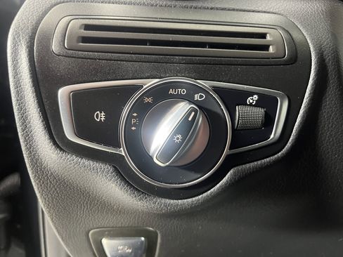 Used 2023 Mercedes-Benz GLC 300 4MATIC Coupe image 25