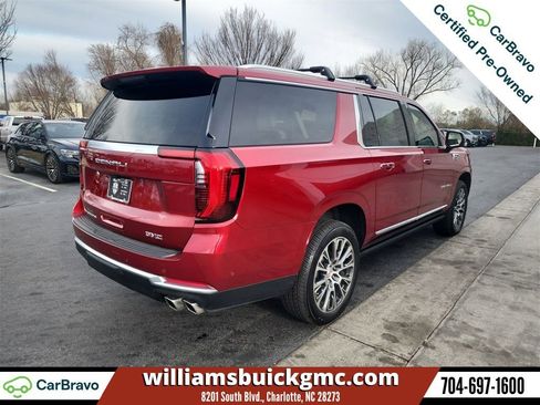 Used 2025 GMC Yukon XL Denali w/ Denali Reserve Package image 9