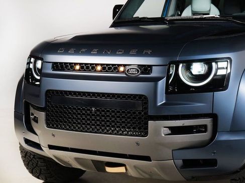 New 2026 Land Rover Defender 110 OCTA AWD/4WD image 27