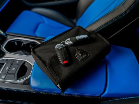 Used 2020 Lamborghini Urus image 55