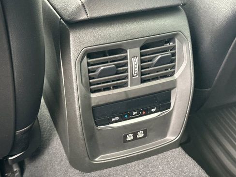 New 2026 BMW 330i Sedan w/ M Sport Package image 11