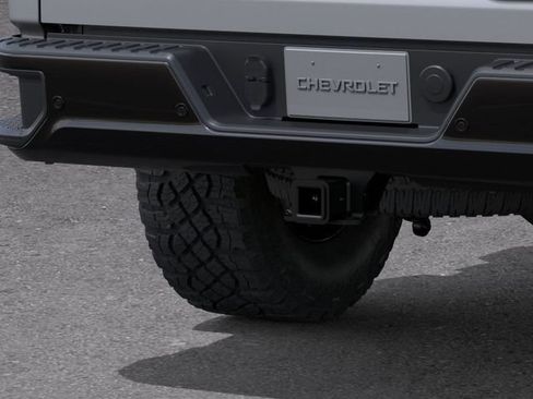 New 2026 Chevrolet Silverado 2500 ZR2 AWD/4WD image 14