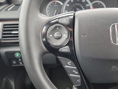 Used 2017 Honda Accord EX-L image 24