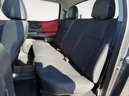 Used 2021 Toyota Tacoma SR5 image 17