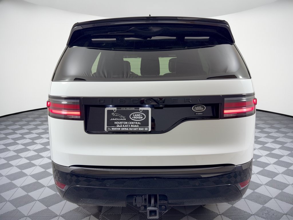 Used 2023 Land Rover Discovery Metropolitan Edition AWD/4WD image 11
