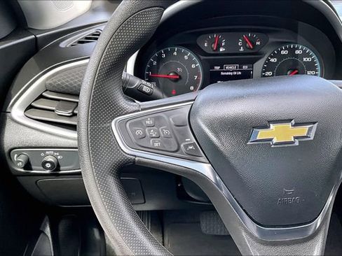 Used 2023 Chevrolet Malibu LT image 11