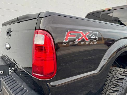 Used 2014 Ford F250 Lariat w/ Lariat Interior Package image 10