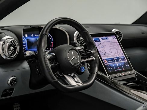 Used 2022 Mercedes-Benz SL 63 AMG 4MATIC image 53