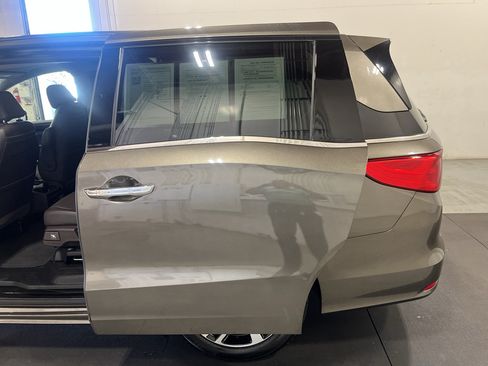 Used 2018 Honda Odyssey Elite image 21