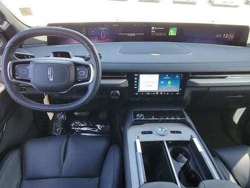 New 2026 Lincoln Navigator Reserve w/ Jet Appearance Package image 9