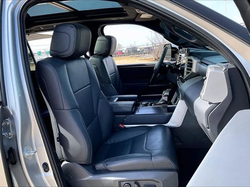 Used 2026 Toyota Sequoia Platinum image 9