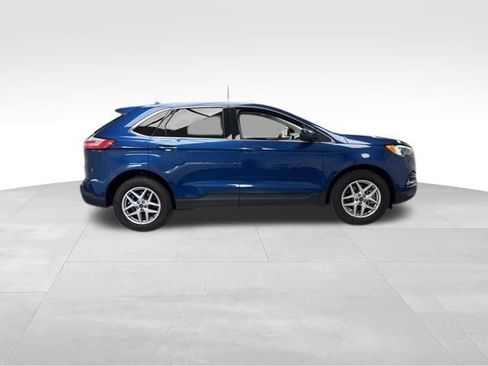 Used 2022 Ford Edge SEL w/ Convenience Package image 7