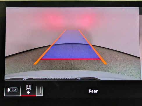 Certified 2024 Audi Q8 e-tron Premium Plus w/ Premium Plus Package image 21