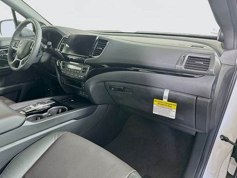 New 2026 Honda Ridgeline Black Edition image 29