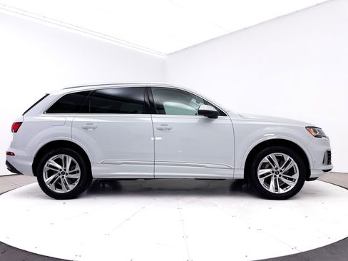 Used 2023 Audi Q7 3.0T Premium Plus AWD/4WD image 40