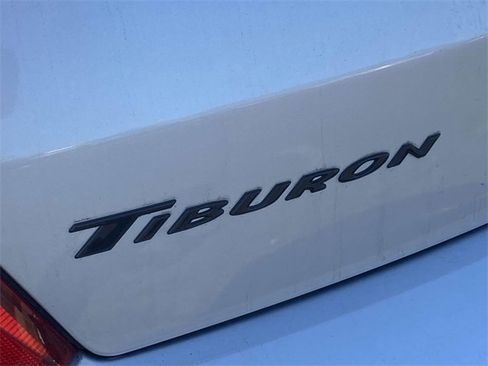 Used 2004 Hyundai Tiburon GT image 8