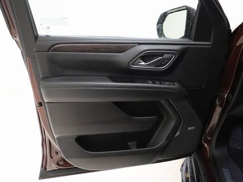 Used 2023 Chevrolet Tahoe LT image 7