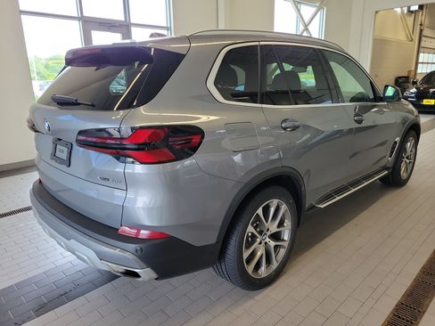 Used 2024 BMW X5 xDrive40i AWD/4WD image 5