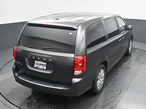 Used 2020 Dodge Grand Caravan SE w/ UConnect Hands-Free Group image 36