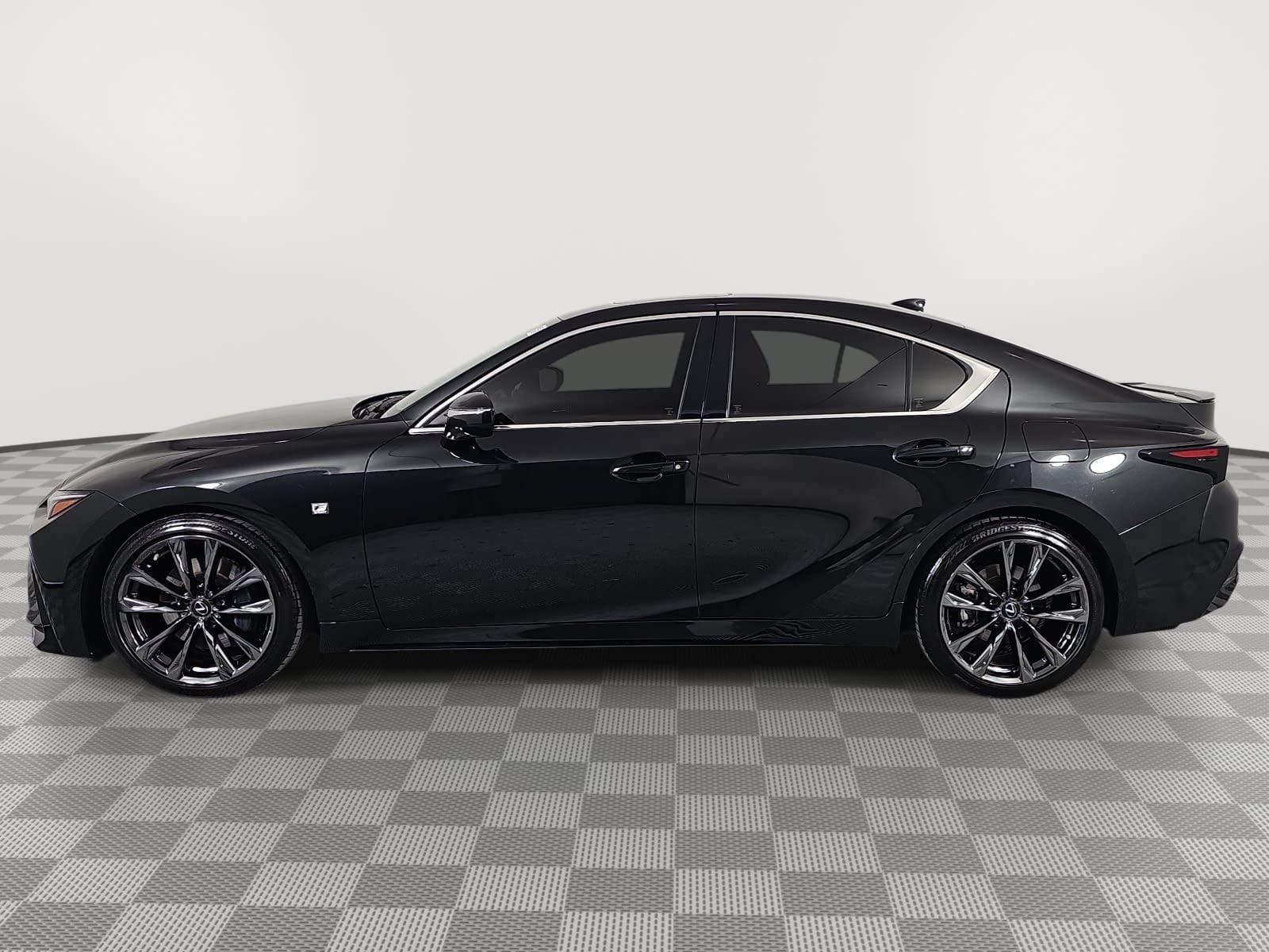 Used 2022 Lexus IS 350 F Sport RWD image 5
