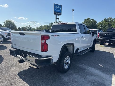 Used 2023 Chevrolet Silverado 2500 LT image 5