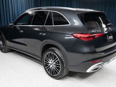 New 2026 Mercedes-Benz GLC 300 4MATIC image 7