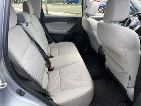 Used 2015 Subaru Forester 2.5i Premium AWD/4WD image 16