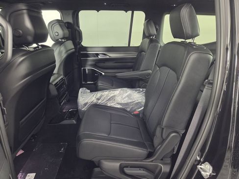 New 2026 Jeep Grand Wagoneer Limited AWD/4WD image 15
