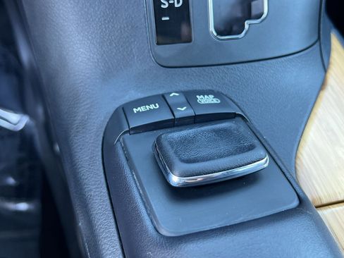 Used 2015 Lexus RX 450h AWD image 33