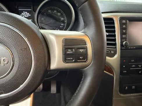 Used 2013 Jeep Grand Cherokee Limited AWD/4WD image 17