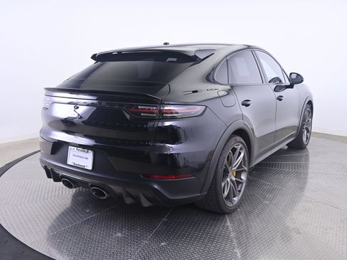 Certified 2022 Porsche Cayenne Turbo GT AWD/4WD image 7