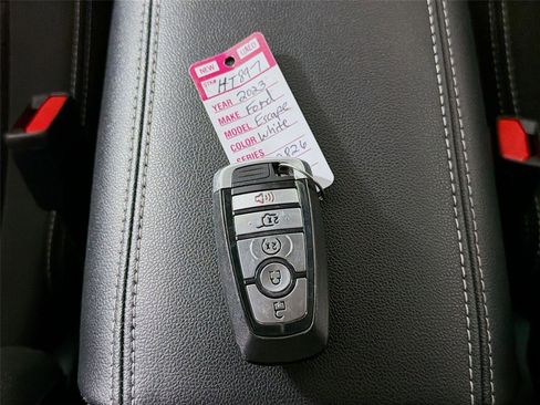 Used 2023 Ford Escape Active AWD/4WD image 32