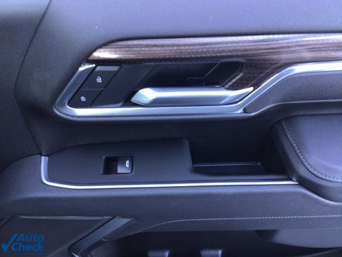 Used 2025 Chevrolet Silverado 2500 LT image 20