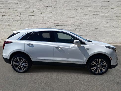 Certified 2025 Cadillac XT5 Premium Luxury image 4