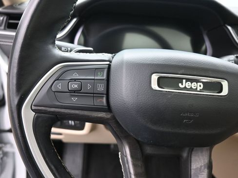 Used 2021 Jeep Grand Cherokee L Limited image 28