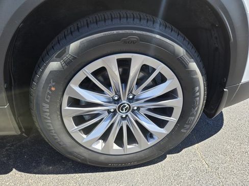 Used 2024 MAZDA CX-90 Plug-In Hybrid w/ Preferred AWD/4WD image 46