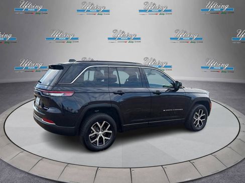 Used 2024 Jeep Grand Cherokee Limited w/ Luxury Tech Group II image 2