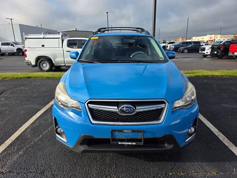 Used 2017 Subaru Crosstrek 2.0i Premium w/ Moonroof Package AWD/4WD image 1