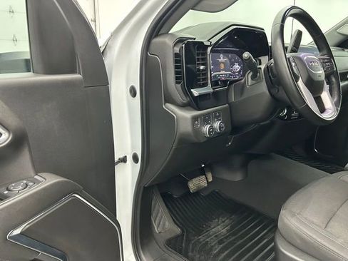 Used 2024 GMC Sierra 2500 SLE w/ SLE Convenience Package image 22