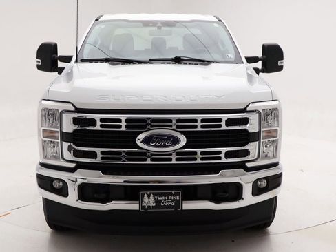 Used 2023 Ford F350 XLT w/ FX4 Off-Road Package image 4