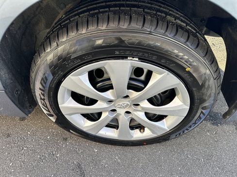 Used 2024 Toyota Corolla LE image 30