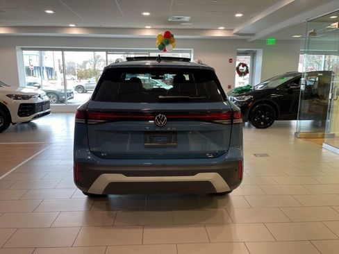 New 2026 Volkswagen Tiguan SE image 3