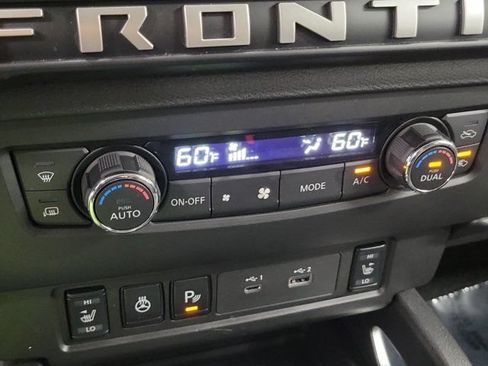 Used 2026 Nissan Frontier SV w/ SV Convenience Package RWD image 30