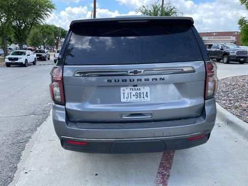 Used 2022 Chevrolet Suburban Z71 image 3