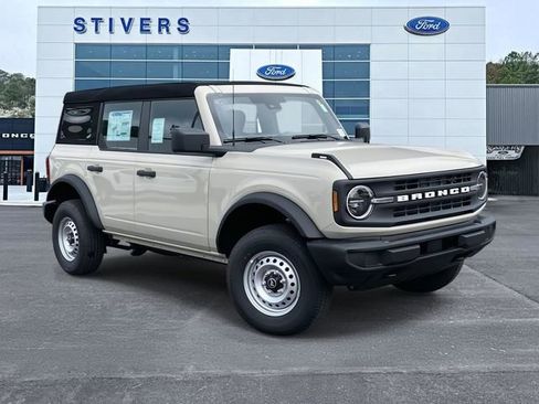 New 2025 Ford Bronco 4-Door AWD/4WD image 1