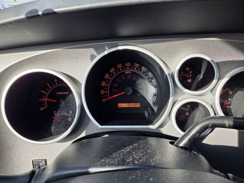 Used 2010 Toyota Tundra 4x4 Double Cab image 11