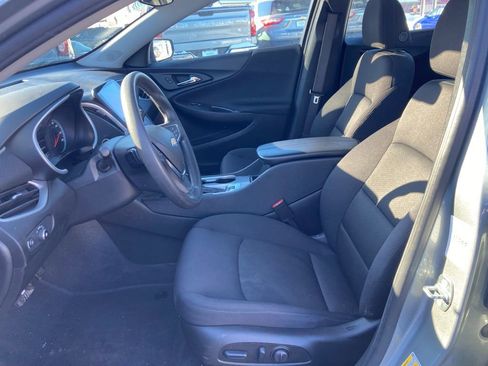 Used 2024 Chevrolet Malibu LT image 9