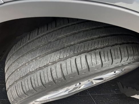 Used 2023 Lincoln Corsair AWD w/ Equipment Group 101A image 37