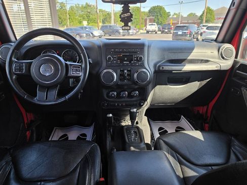 Used 2017 Jeep Wrangler Unlimited Sport w/ Quick Order Package 24S AWD/4WD image 29